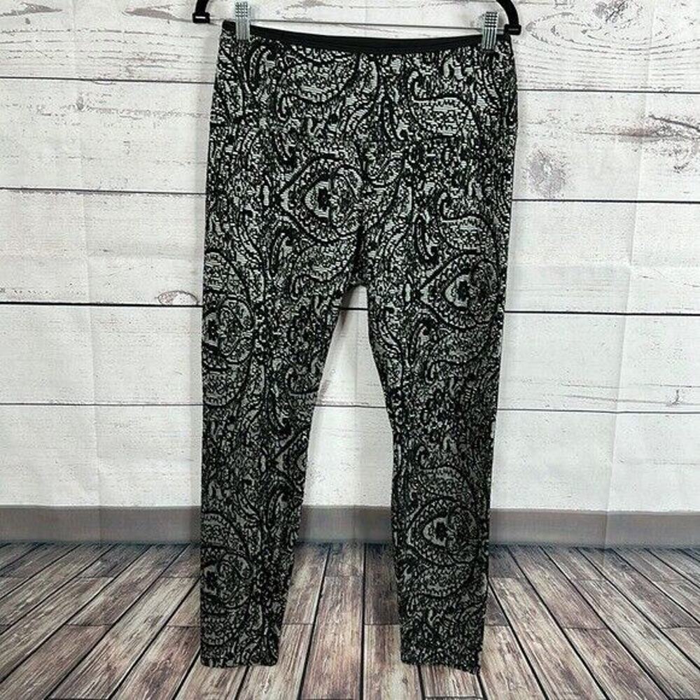 Lysse Legging Womens‎ Medium Black Lace High Rise Slimming Compression Casual